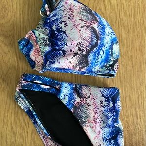 Women’s Multicolored Snakeprint Swim Suit Set